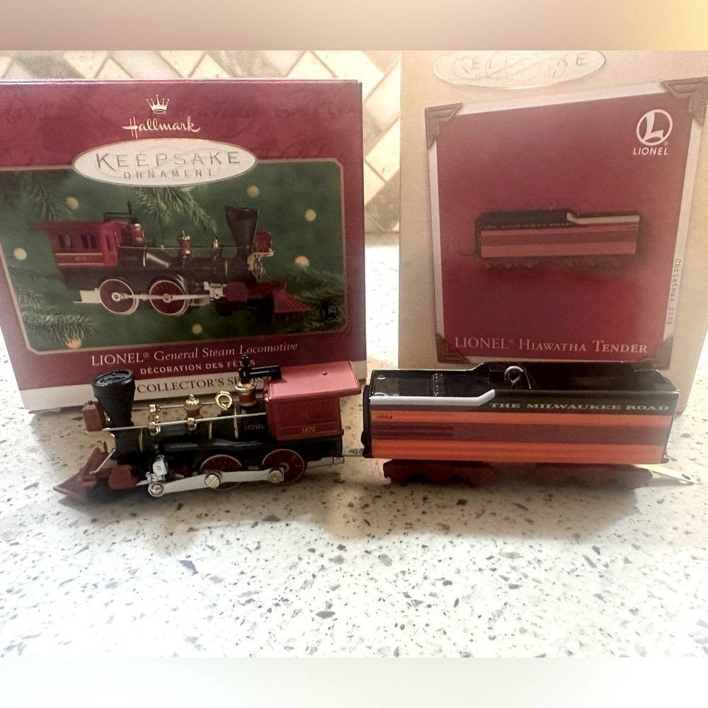 Hallmark Lionel Steam Locomotive Hiawatha Tender Ornaments